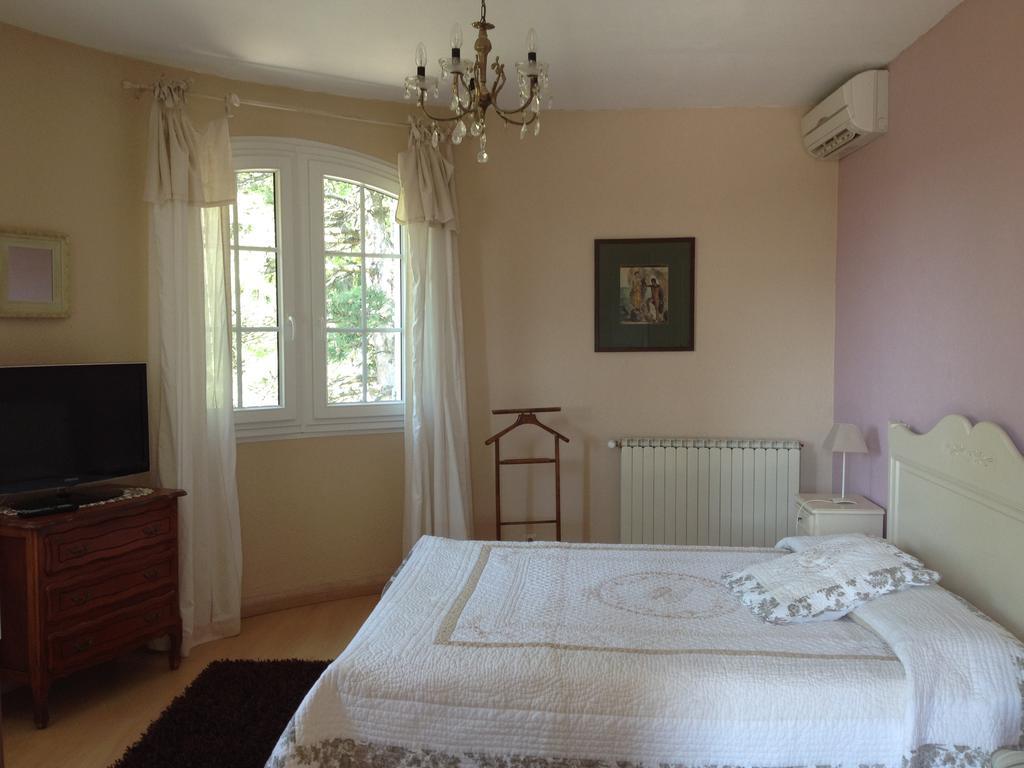 Bed and Breakfast Logis Du Comte Сюз-ла-Русс Экстерьер фото